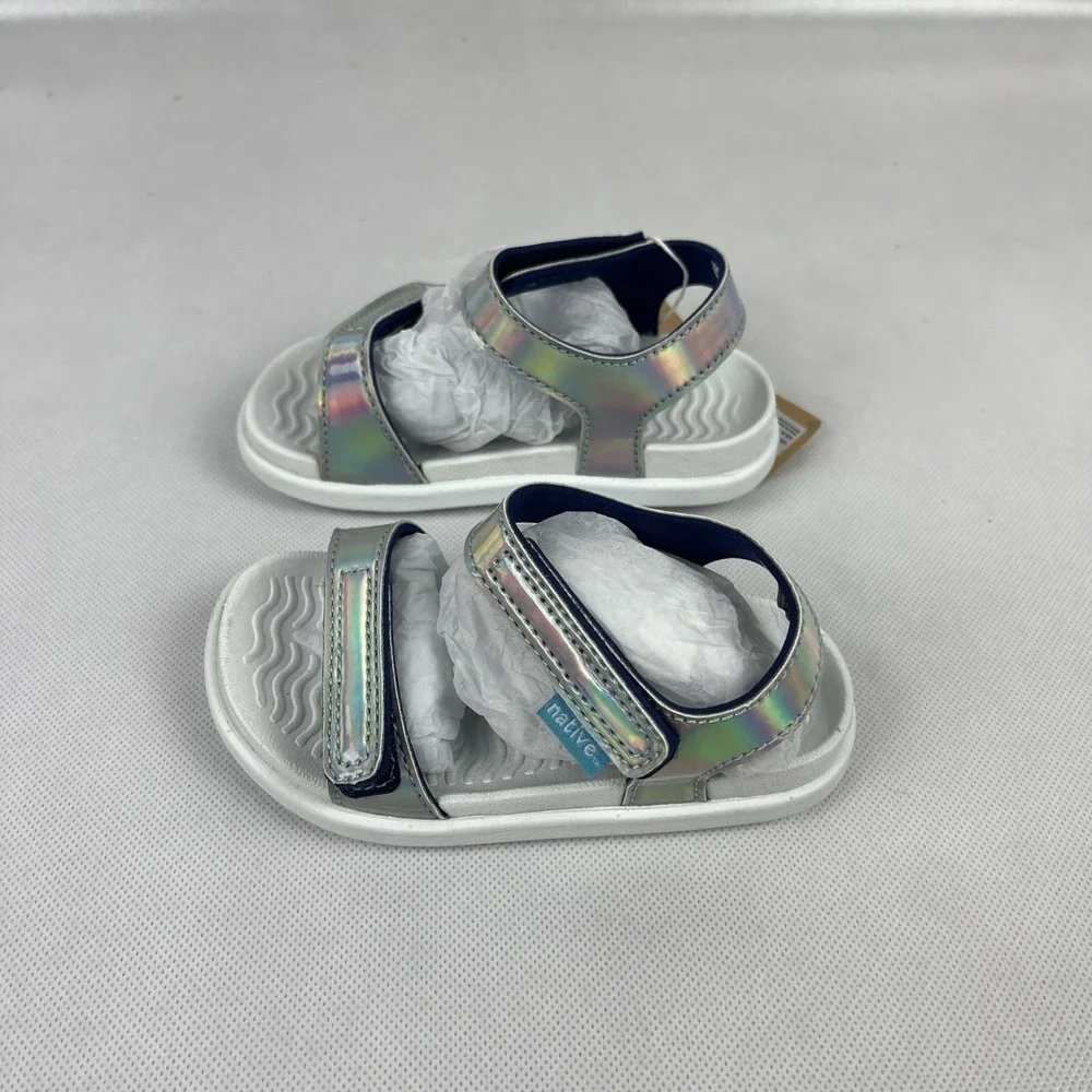 Native Shoes Charley Hologram Kids Sandals Shell White C7 Silver NEW size 7